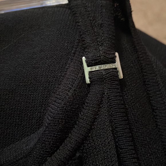 St John Shell - Picture 3 of 7